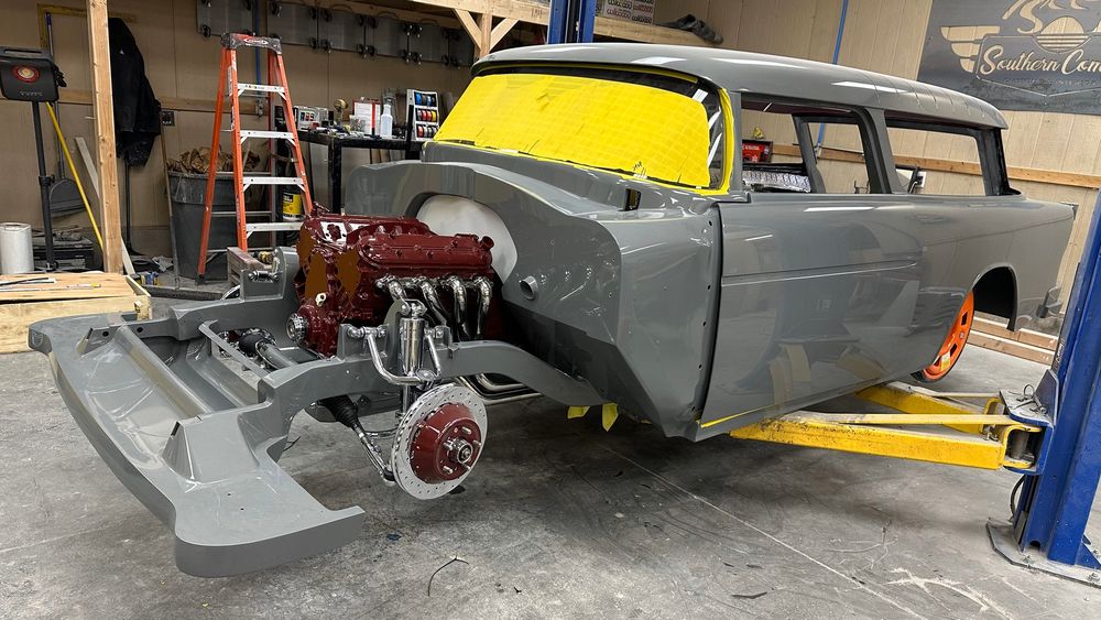 Southern Comfort Customs shows us what went into creating this insanely subtle Ridler winner.