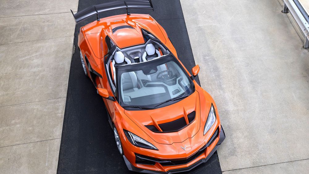 The twin-turbo LT7 Gemini V-8 is back, and it has all-wheel-drive help from the E-Ray’s parts bin.