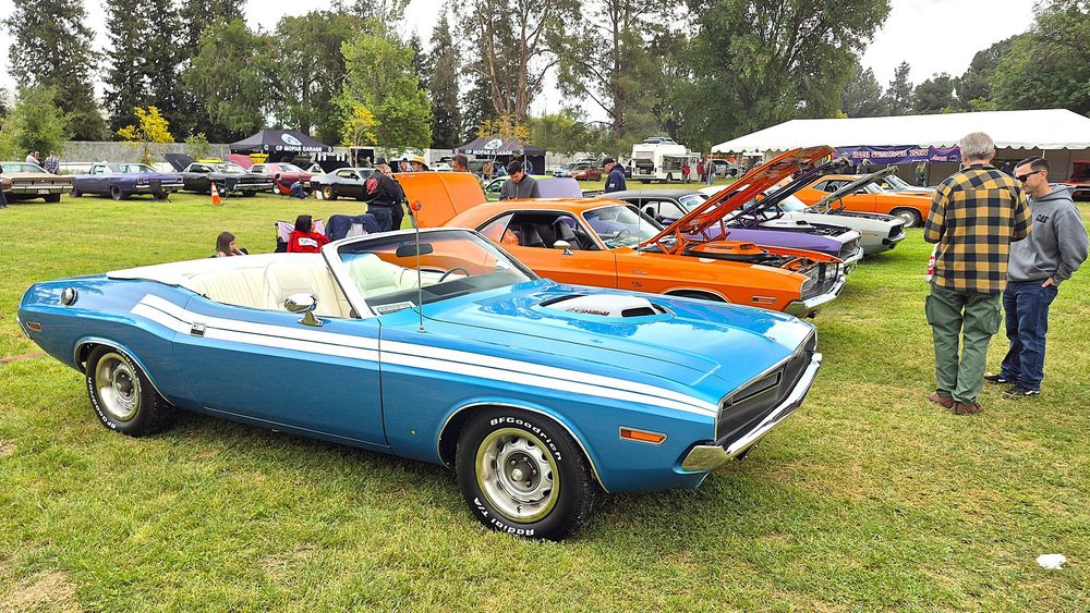 The West Coast’s biggest Mopar club took over L.A.’s Woodley Park for its 37 annual Chrysler bash.