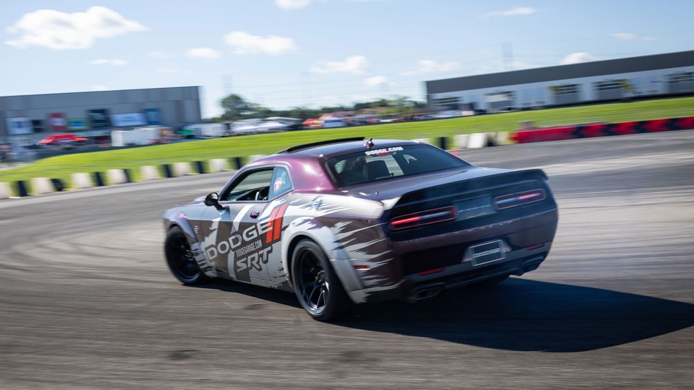002 Dodge Thrill Rides Challenger