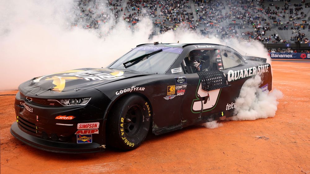 003 hot rod podcast daniel suarez nascar quaker state chevrolet chilango 150 burnout