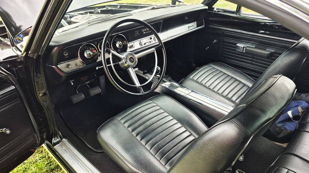 005 1968 plymouth barracuda interior black
