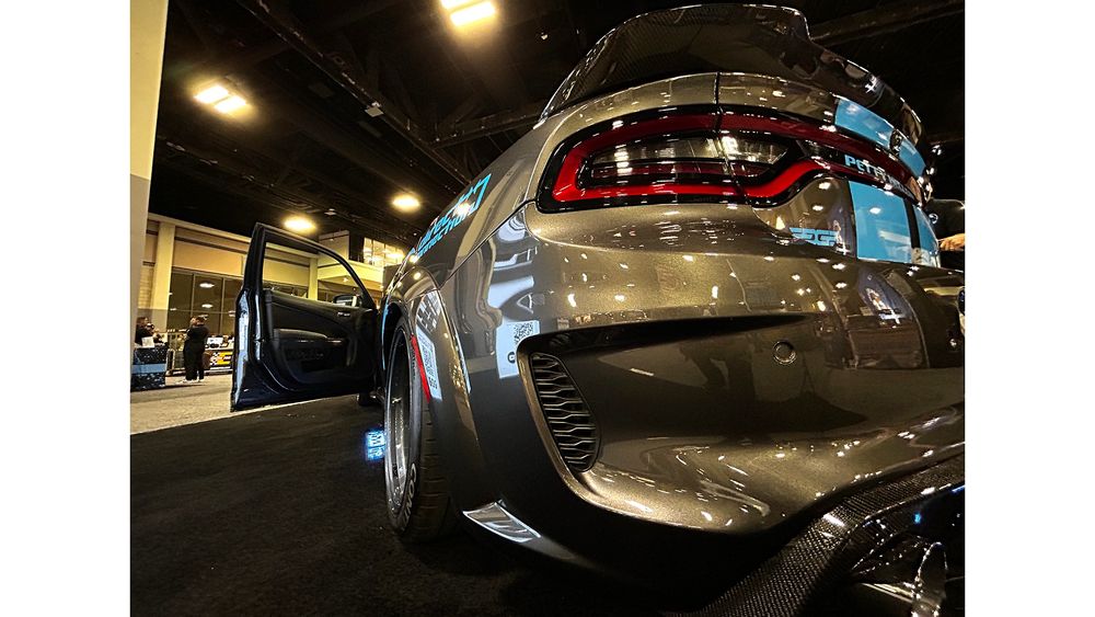 007 high performance expo hpx 2025 pettys garage dodge charger hellcat rear