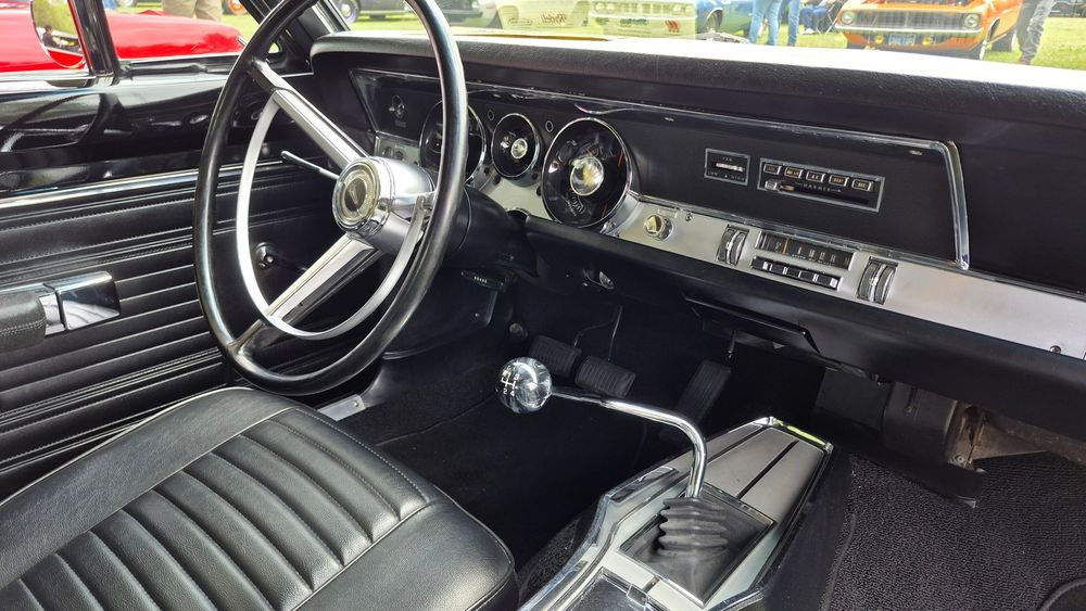 008 1968 plymouth barracuda interior 4 speed shifter