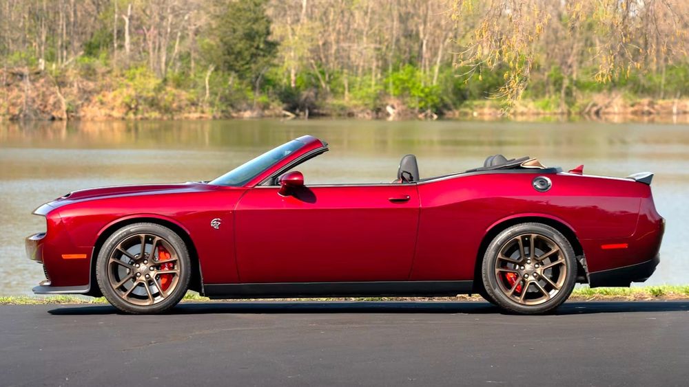 008 2023 dodge challenger srt hellcat convertible profile