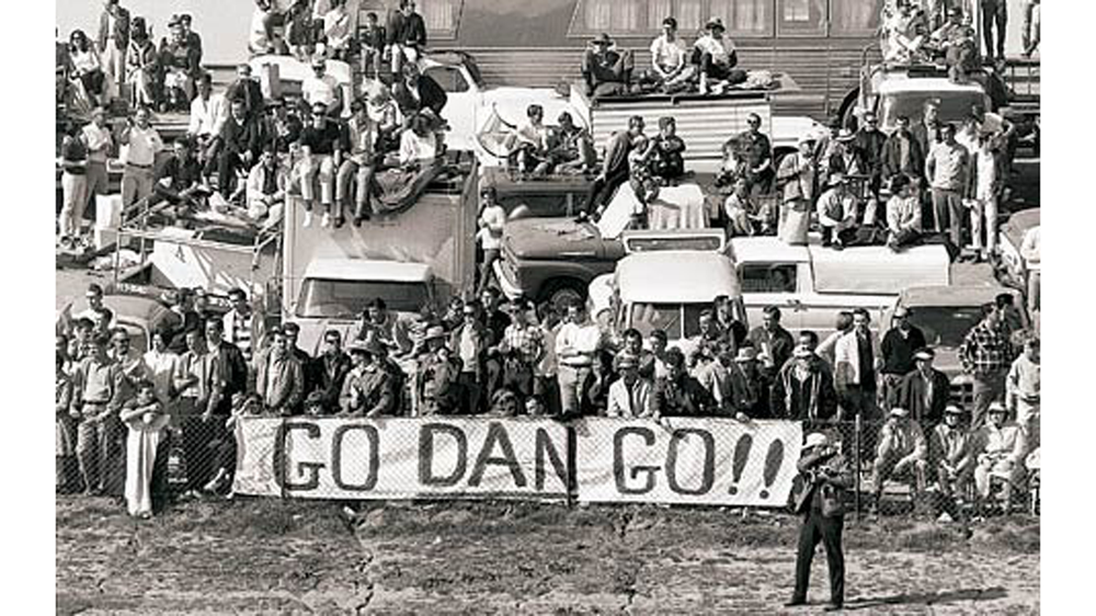 006 dan gurney motor trend 500
